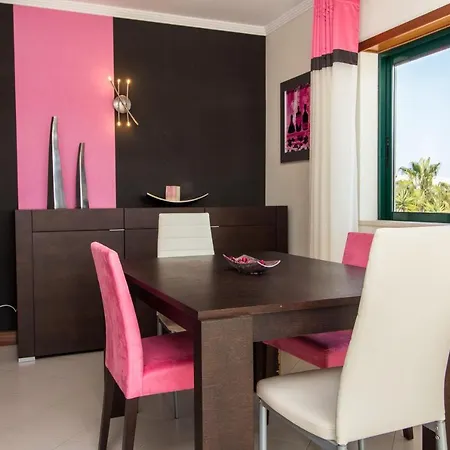 Family - Pool And Garden & Playground & & Apartment Albufeira