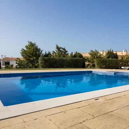 Family - Pool And Garden & Playground & & Apartment Albufeira